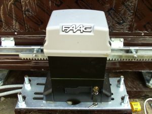 b586